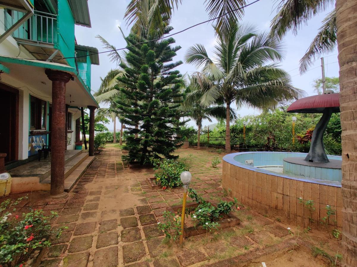 Mermaid Beach Resorts Vengurla Exterior photo
